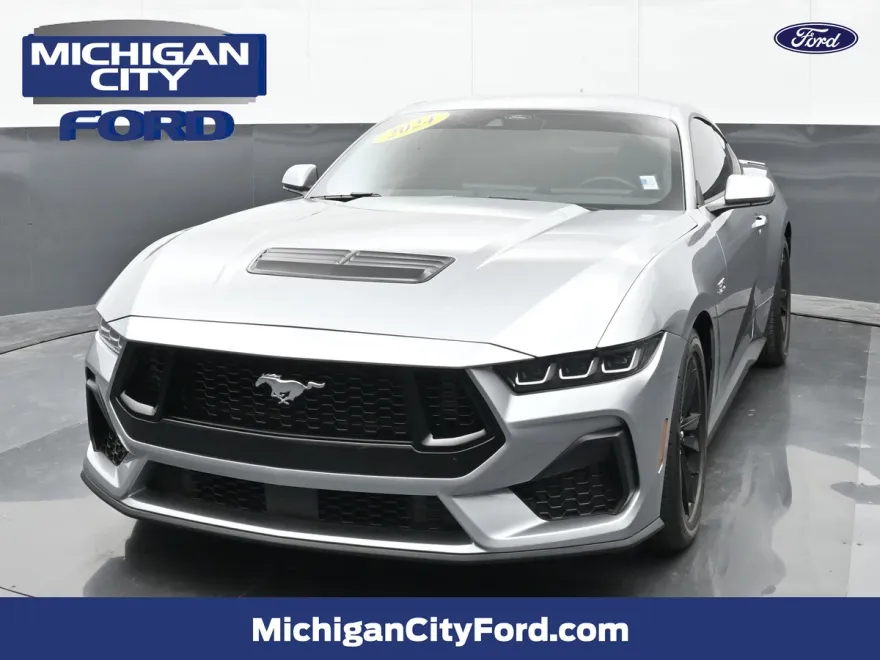 2024 Ford Mustang GT photo 1