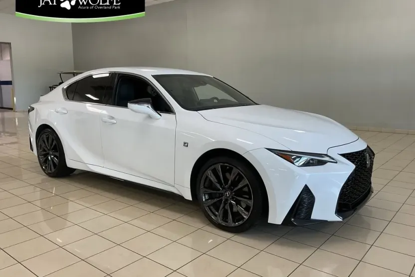 2021 Lexus IS 350 F SPORT photo 1
