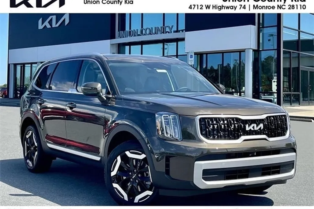 2025 Kia Telluride EX photo 1
