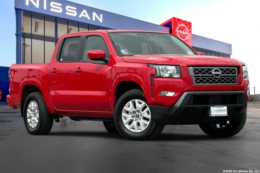 2023 Nissan Frontier SV photo 1