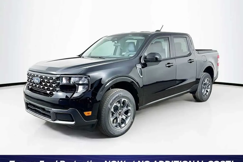 2025 Ford Maverick XLT photo 1
