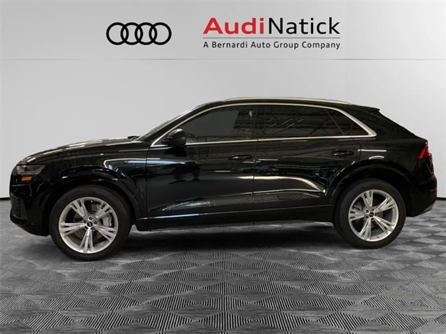 2023 Audi Q8 55 Premium Plus photo 1