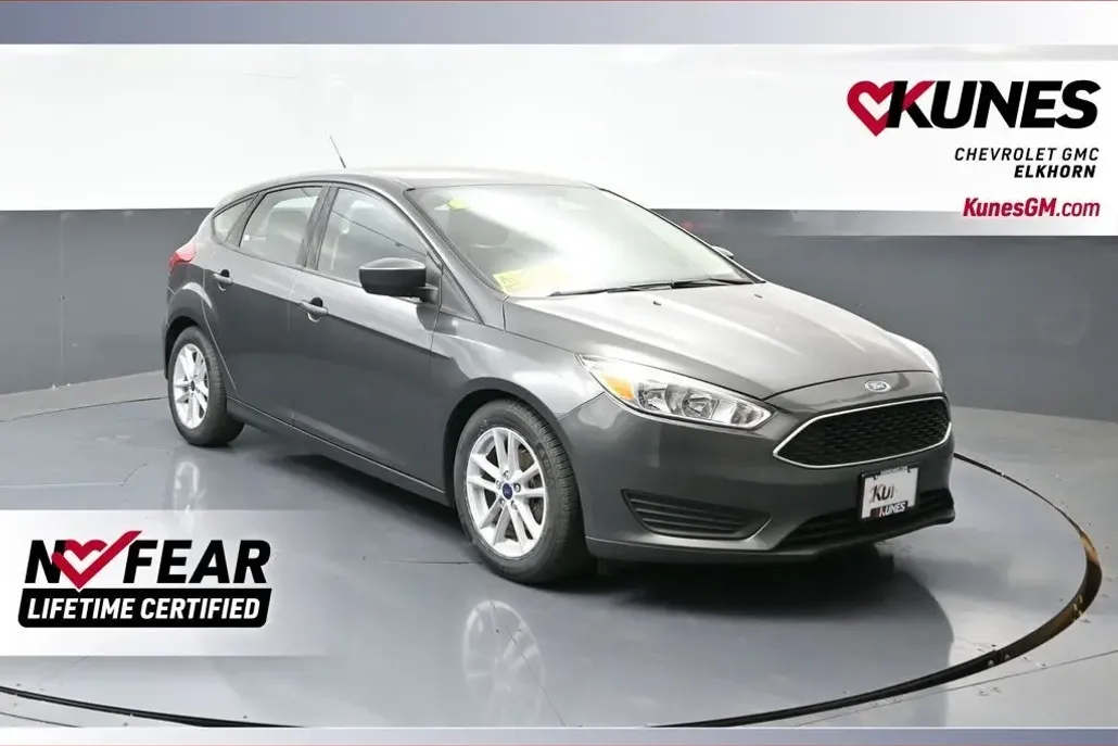 2018 Ford Focus SE photo 1