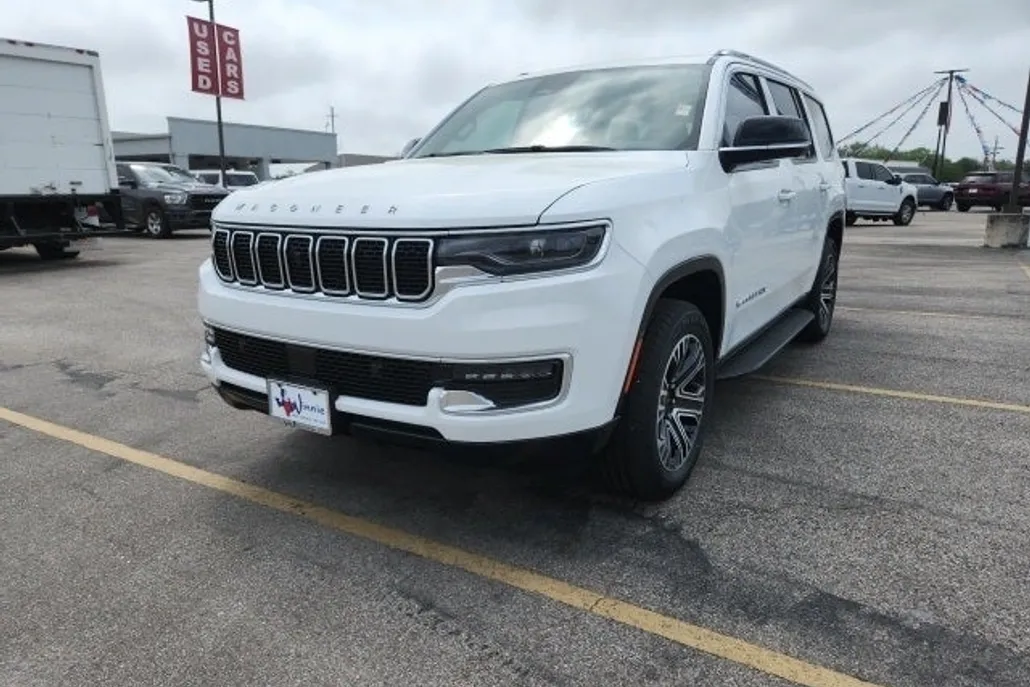 2025 Jeep Wagoneer Limited photo 1