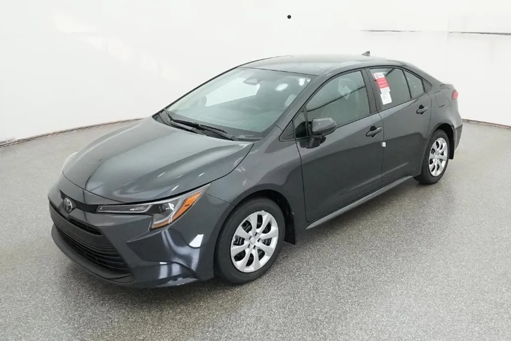 2026 Toyota Corolla LE photo 1