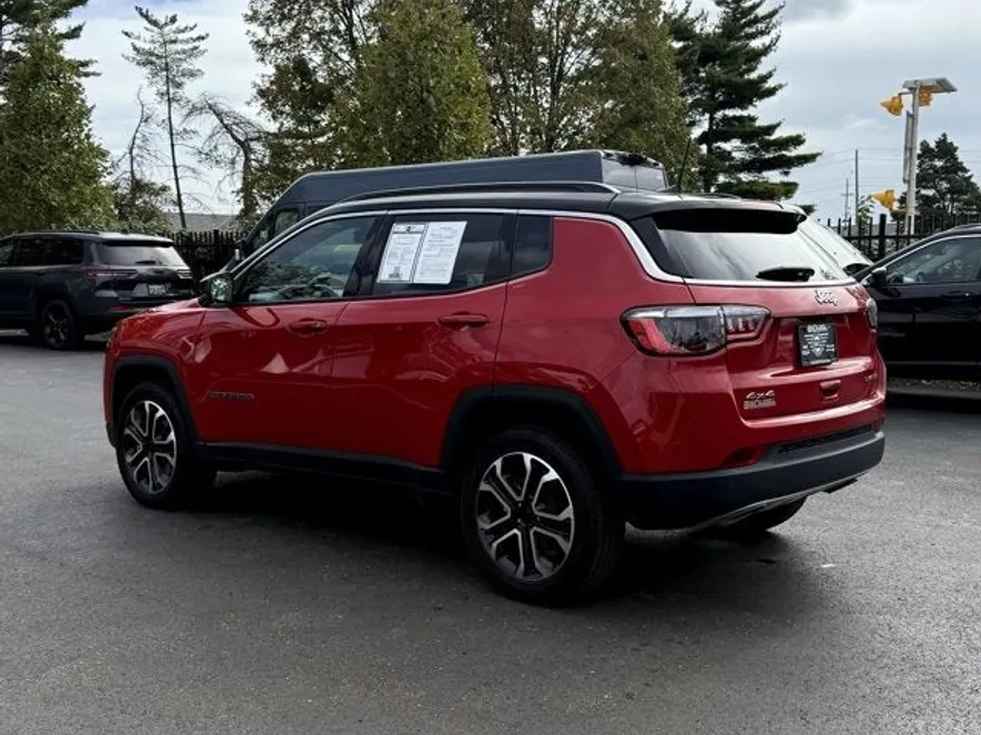 2023 Jeep Compass Limited photo 1