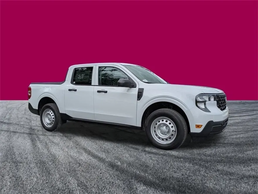 2025 Ford Maverick XL photo 1