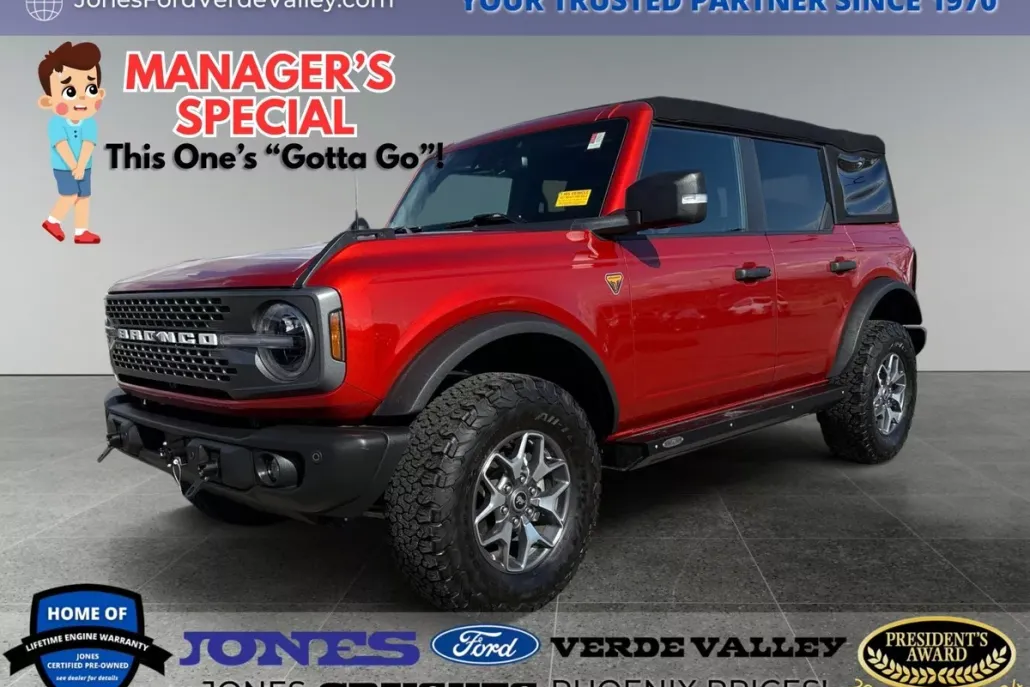 2023 Ford Bronco Badlands photo 1