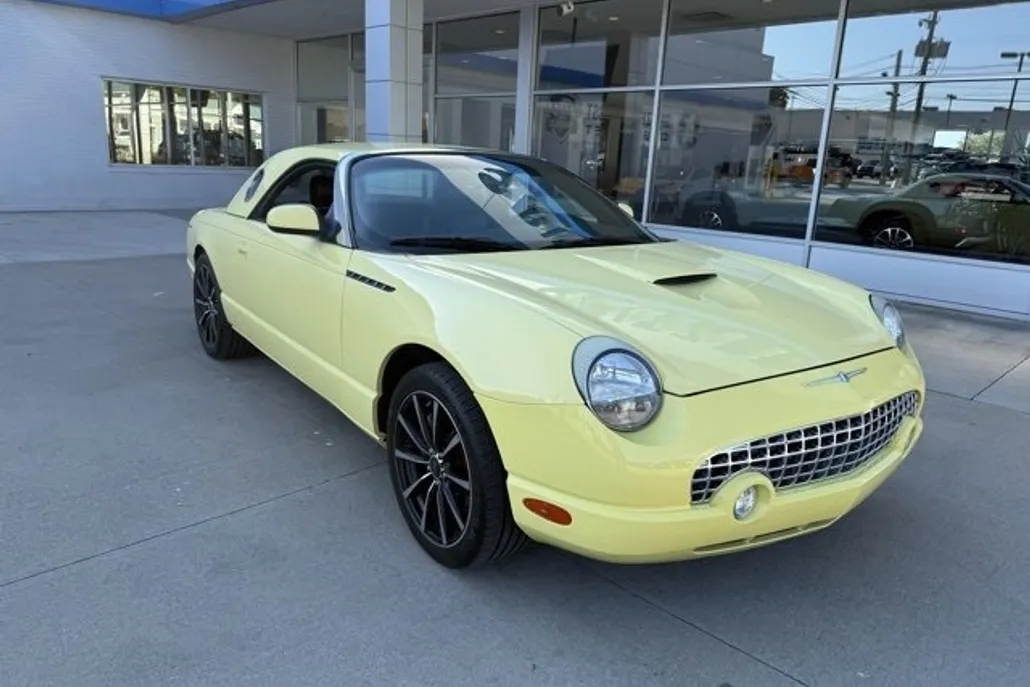 2002 Ford Thunderbird Base photo 1
