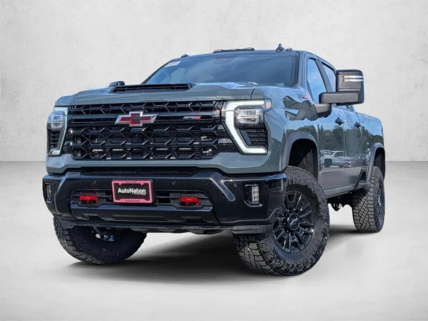 2025 Chevrolet Silverado 2500HD ZR2 photo 1