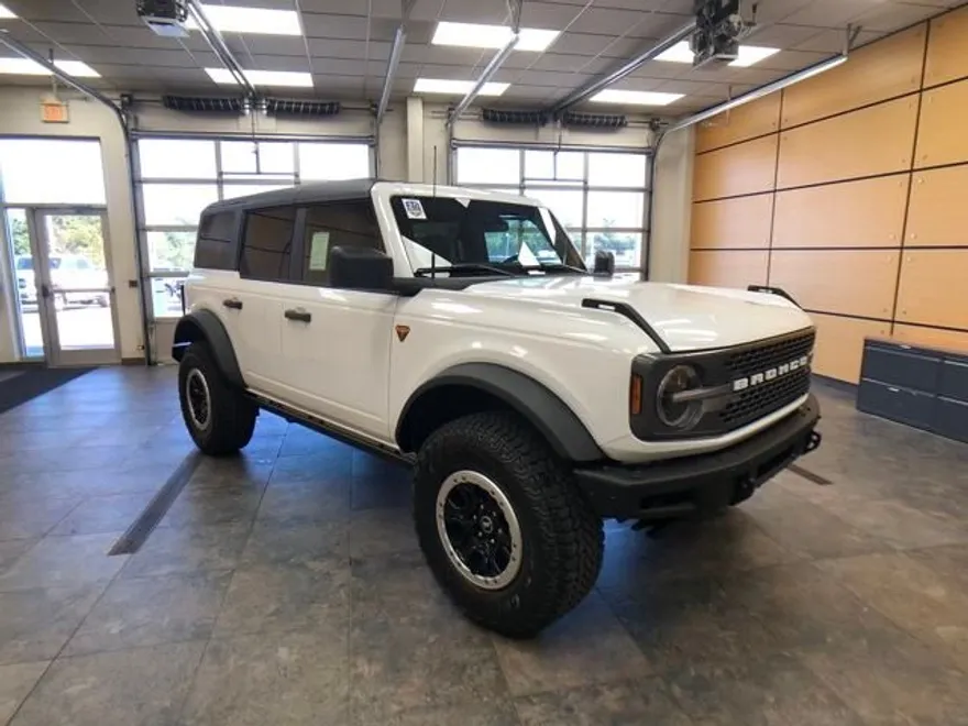 2025 Ford Bronco Badlands photo 1