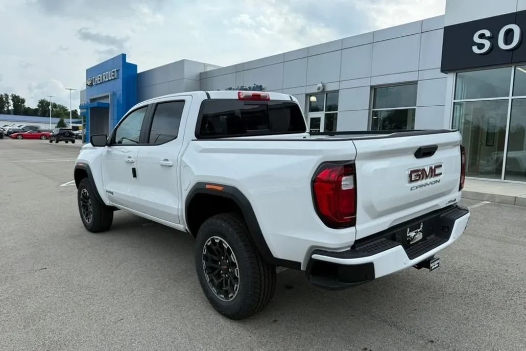 2026 Gmc Canyon AT4 photo 1