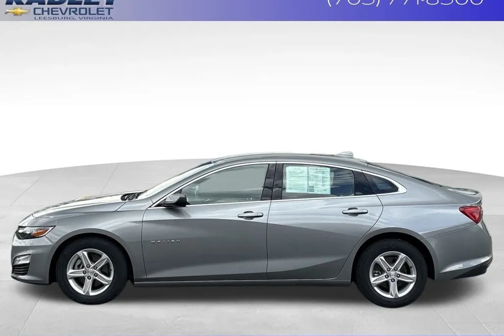 2023 Chevrolet Malibu 1LT photo 1