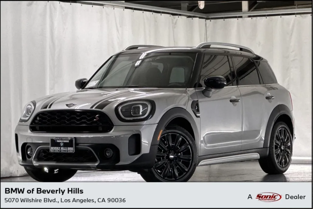 2023 Mini Countryman S photo 1