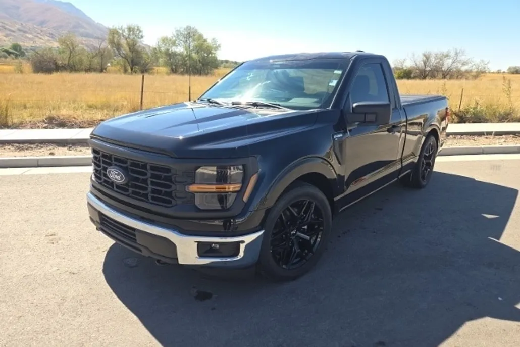 2025 Ford F-150 XL photo 1