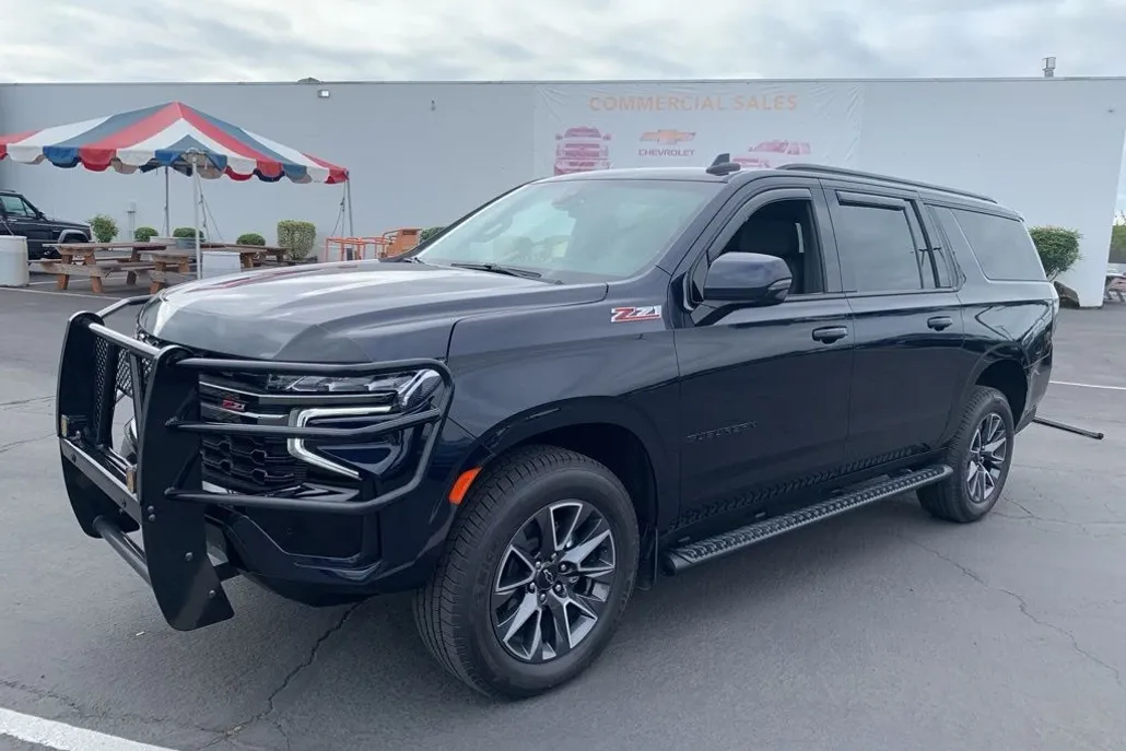 2022 Chevrolet Suburban Z71 photo 1