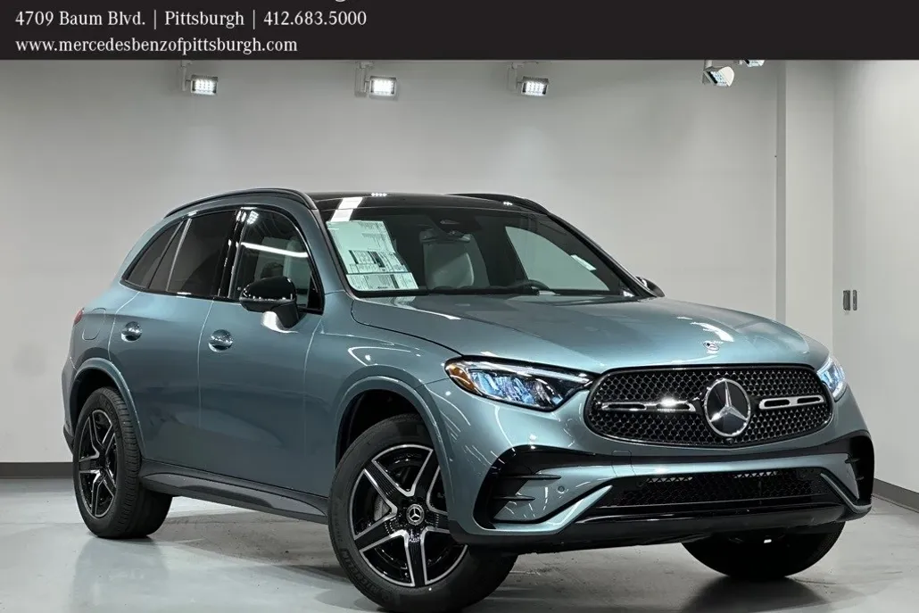 2026 Mercedes Benz GLC 300 4MATIC photo 1