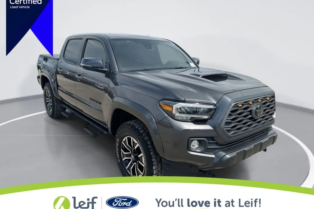 2021 Toyota Tacoma TRD Sport photo 1