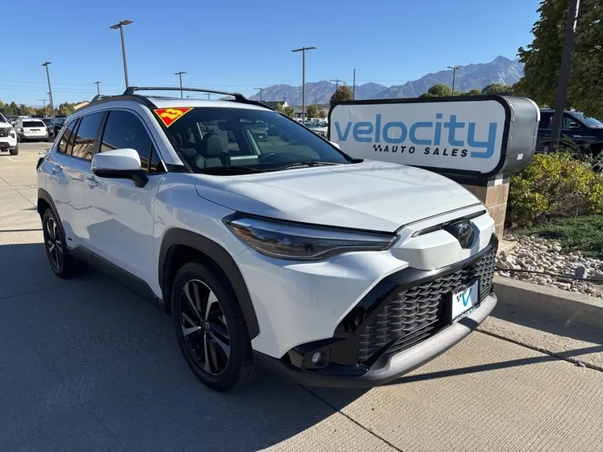 2023 Toyota Corolla Hybrid XSE photo 1