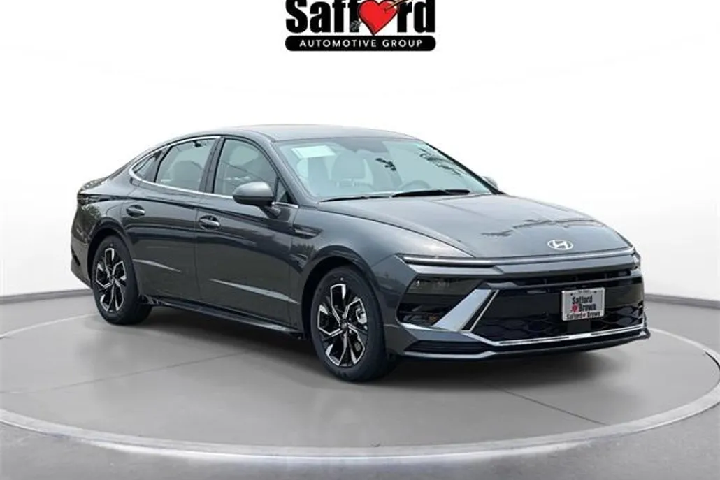 2025 Hyundai Sonata SEL photo 1
