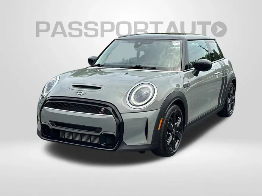 2023 Mini Cooper 2 Door Hardtop Signature photo 1