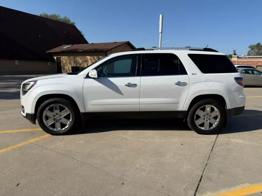 2017 Gmc Acadia Limited photo 1
