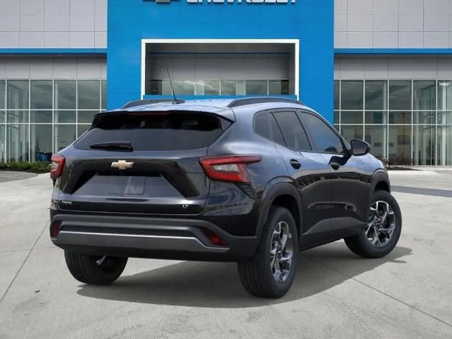 2026 Chevrolet Trax LT photo 1