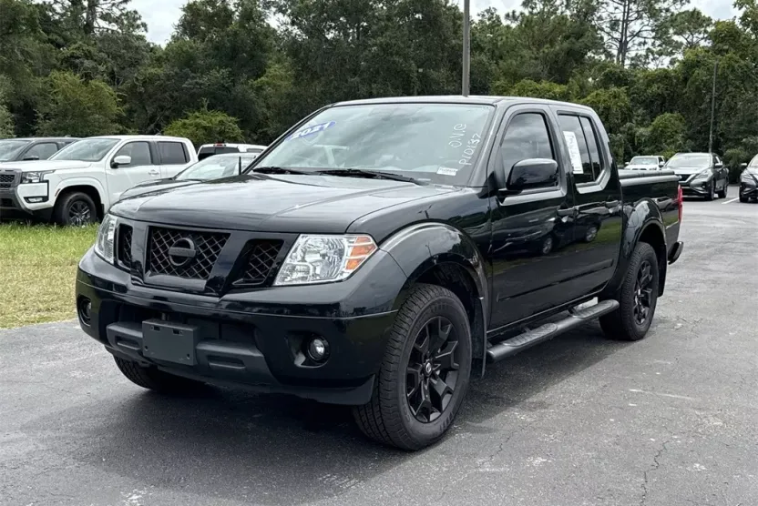 2021 Nissan Frontier SV photo 1