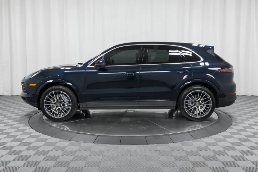 2021 Porsche Cayenne photo 1