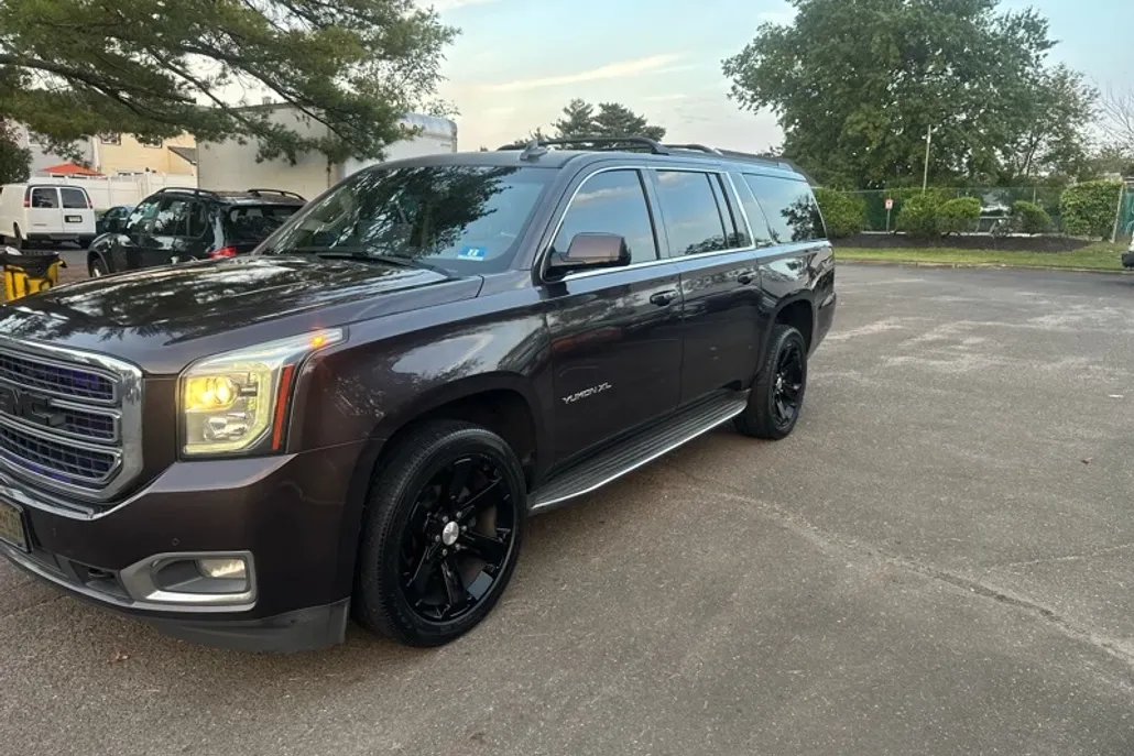 2015 Gmc Yukon XL SLT photo 1