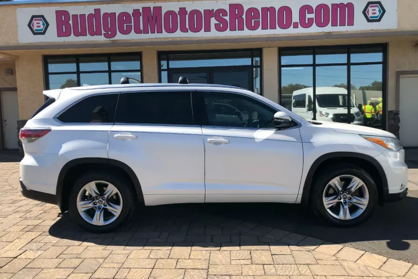 2016 Toyota Highlander Limited photo 1