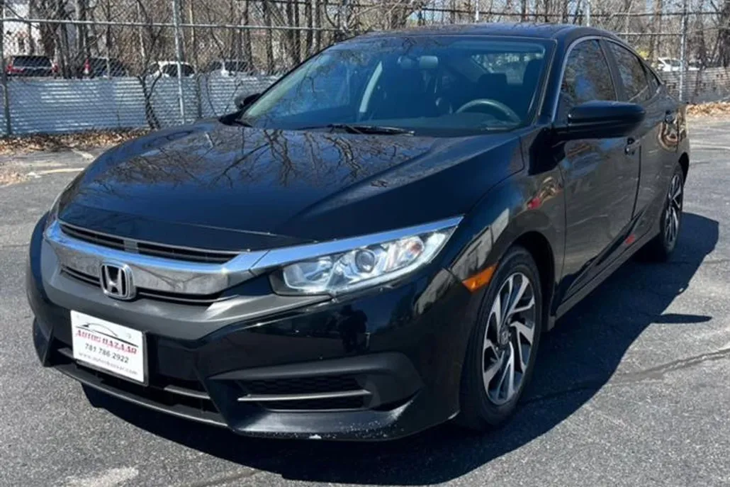 2017 Honda Civic EX photo 1