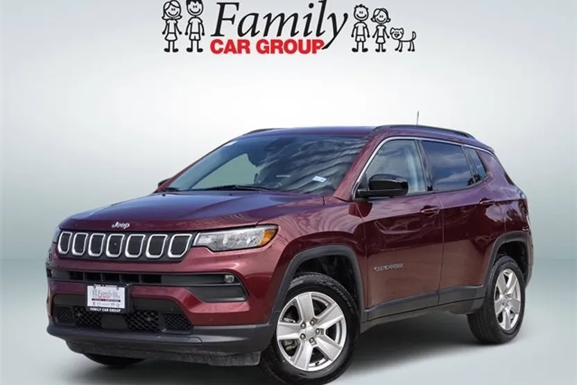 2022 Jeep Compass Latitude photo 1