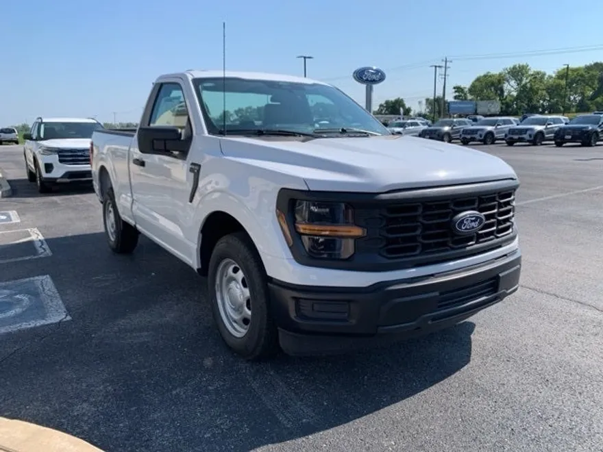 2025 Ford F-150 XL photo 1