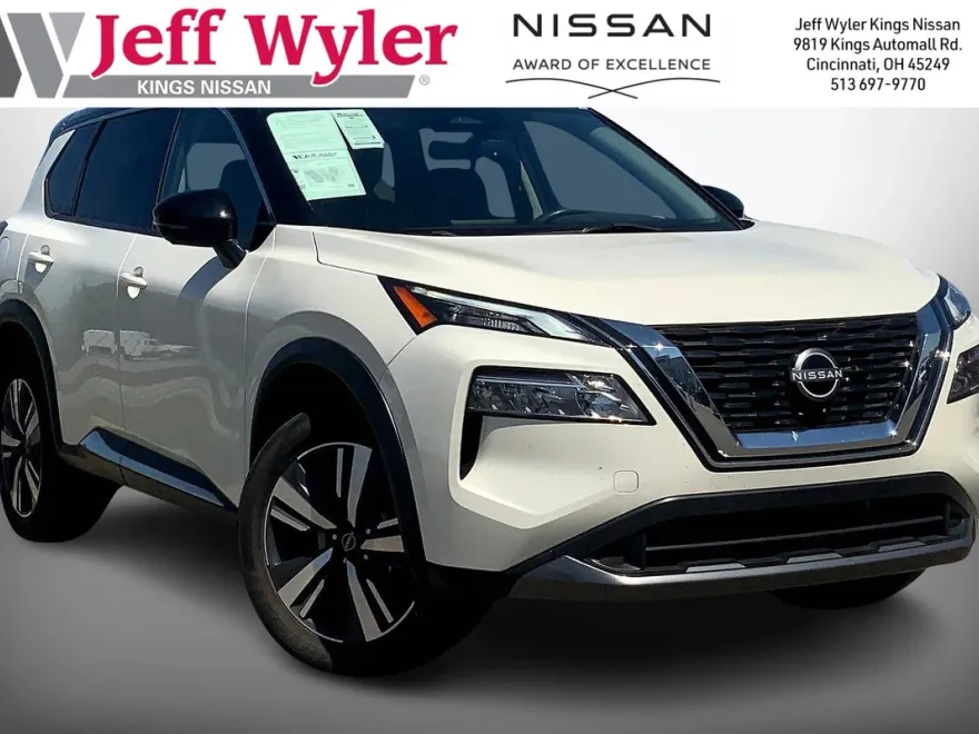 2023 Nissan Rogue AWD SL photo 1