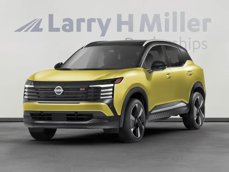 2025 Nissan Kicks SR photo 1