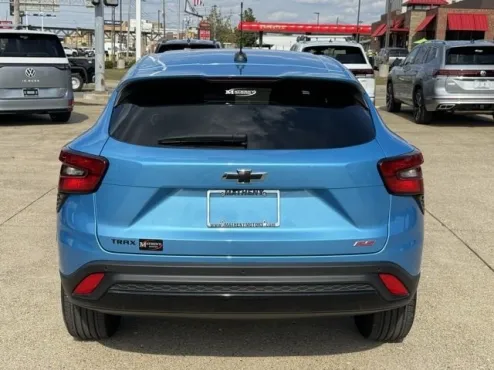 2025 Chevrolet Trax photo 4