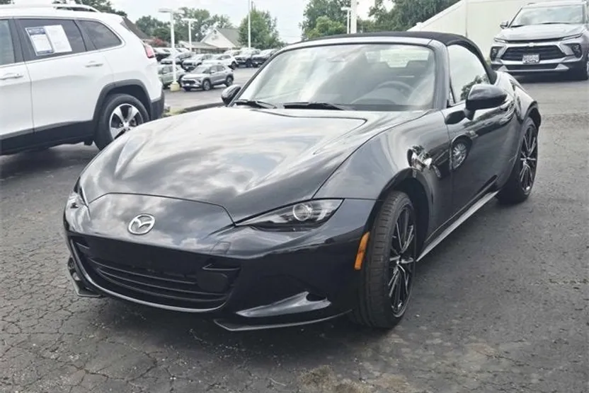 2024 Mazda MX-5 Miata Miata Grand Touring photo 1