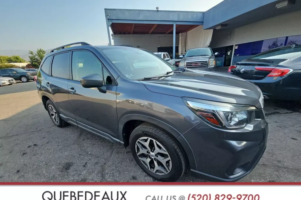 2020 Subaru Forester Premium photo 1