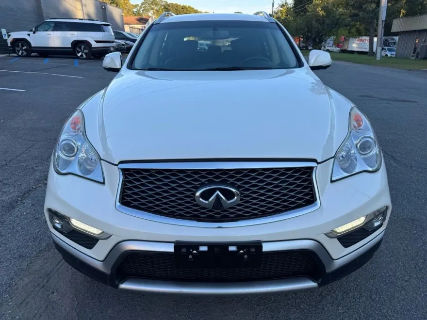 2017 Infiniti QX50 SPORT photo 1
