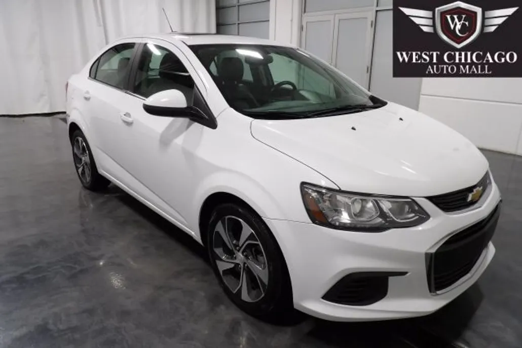 2020 Chevrolet Sonic Premier photo 1