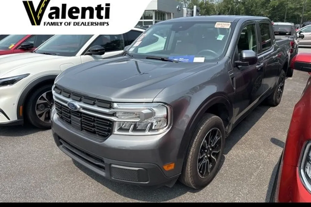 2022 Ford Maverick Lariat photo 1