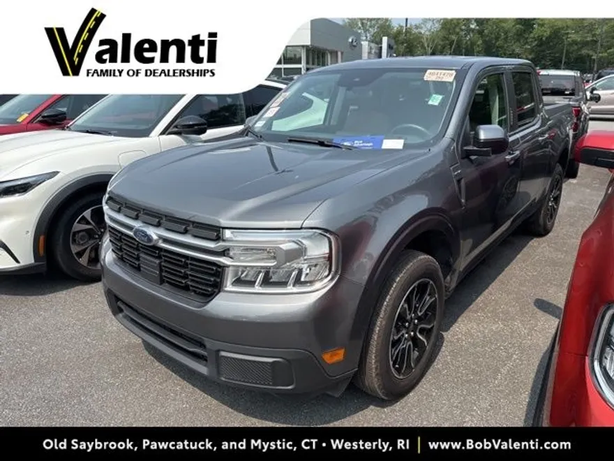 2022 Ford Maverick Lariat photo 1