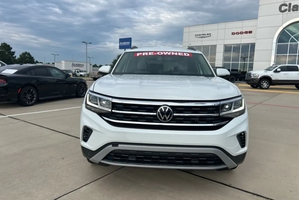 2022 Volkswagen Atlas SE Technology photo 1