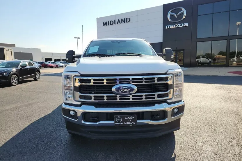 2023 Ford F-250 XLT photo 1