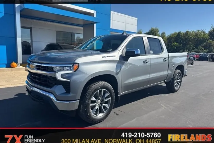 2026 Chevrolet Silverado 1500 LT photo 1