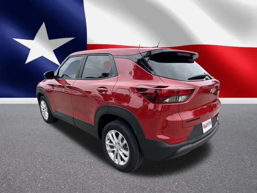 2026 Chevrolet Trailblazer LS photo 1