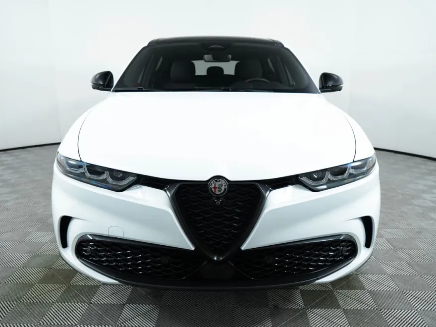 2024 Alfa Romeo Tonale Veloce photo 1
