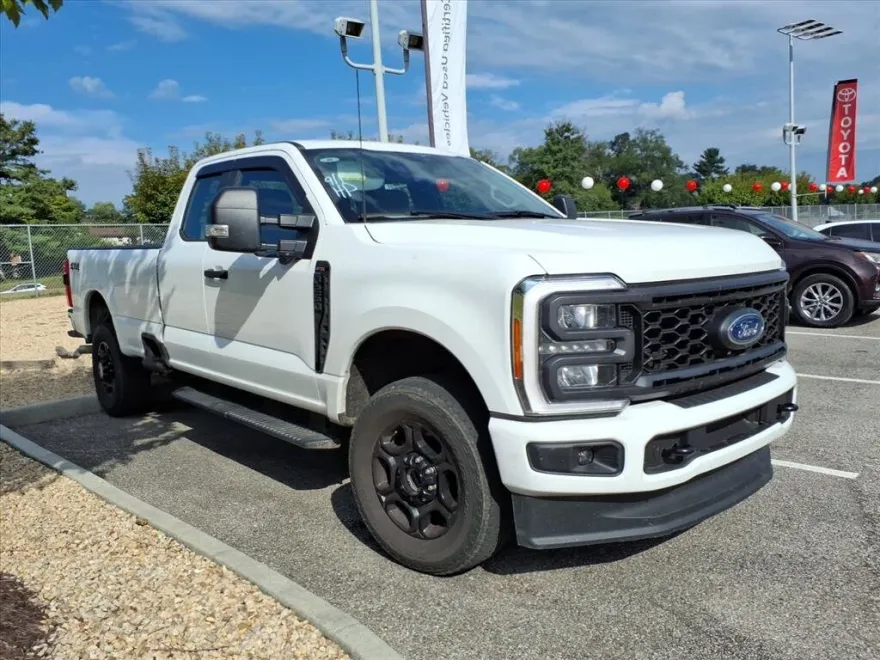 2023 Ford F-250 XL photo 1