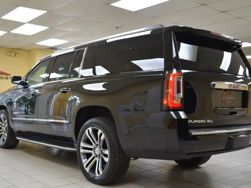 2019 Gmc Yukon XL Denali photo 1